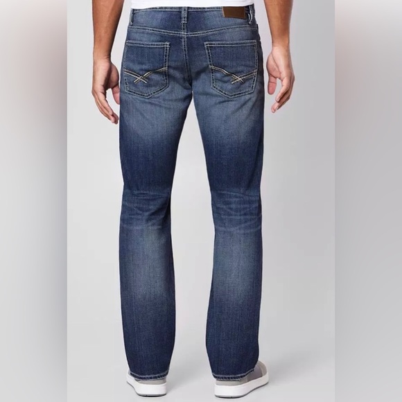 NWOT Men’s Buckle bootcut Jeans - Picture 8 of 12